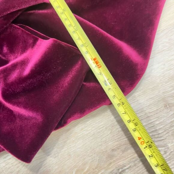 Black Halo, Estelle Smashing Berry High-Low Velvet Halter Bow Gown, Women’s 4 - Picture 11 of 15